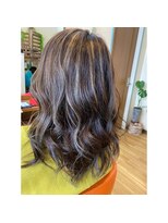 キキ 美容室(KIKI)&nbsp;外国人風ハイライトカラー