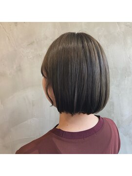 ルッカ(Rucca) ミニボブ×グレージュ