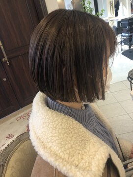 シザーズトリックス ノーブル(scissorstrix Noble) まんまるボブ