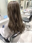 ハイライトグレーアッシュカラー
