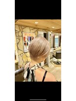 エイト新宿店(EIGHT shinjuku) 2回ブリーチベージュカラー