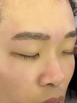 ビューエヒメ(VIEW EHIME) 韓国風センターパートシースルーバングメンズ透明感カラー