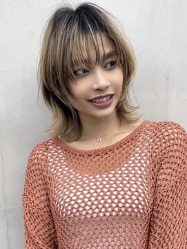 ダブルトーキョー シブヤ(W-TOKYO SHIBUYA) 大人ネオウルフくびレイヤーミディアムウルフ　ウルフカット