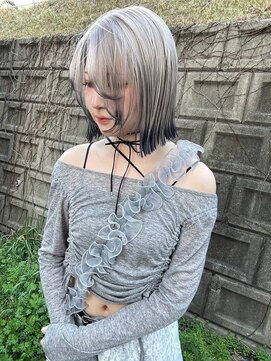 ヴィオラカラー(VIOLLA COLOR) パツっとボブ×白っぽブロンド/小倉