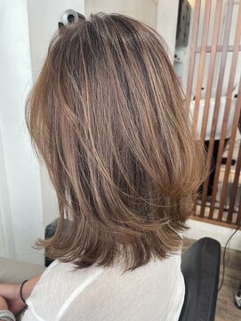 ハーツ(Heart's) 白髪ぼかし/イメチェンヘアスタイル/前髪カタログ/ショートボブ