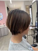 ショートボブ