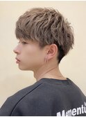 大分メンズカット刈り上げスパイキーショートブリーチカラー