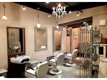 フランスの本物のアンティーク家具で統一！【鹿屋・大隅】