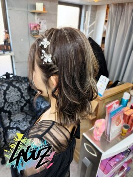 【ヘアセット】フラワーツイスト × ふわゆれボブアレンジ