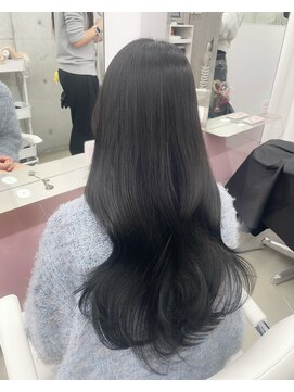 エヌアイ オモテサンドウ(ni omotesando) ブルージュ/透明感カラー/冬カラー　上野