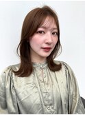 小顔見えくびれミディ×透明感ブラウン