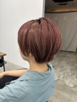 テラス トヨタ(Telasu Toyota)&nbsp;マッシュショートとブリーチカラーのピンクベージュカラー◎
