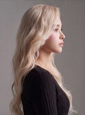 外国人風ハイトーンブロンド×ダブルカラー 巻き髪ロング