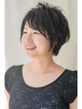 カータヘアルム(karta hair rum) 【karta】オトナ女性のための動きのある奥行きショート