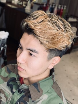 リバレッジ 広尾(Leverage) ワイルドアップバングサイドパートショートツーブロック