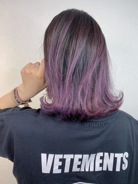 アンダーバーホワイト(_WHITE) ピンクグラデーション