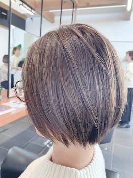 エルヘアー(el HaiR) アッシュ系カラー