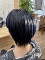 シードヘア(seed hair)&nbsp;ジェンダーレスなブルーブラックカラー