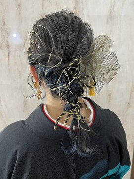 ラビス(Lovis) ミディアム/暗めカラー/デザインカラー/フェイスフレーミング