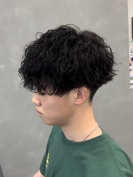 オーバルバイアピッシュ(OVARL by apish) 王道かっこいい！縦落ちパーマ