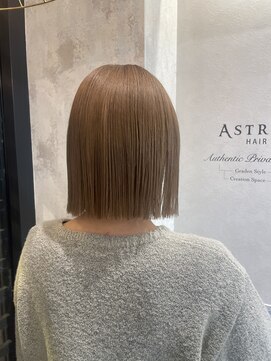 ヘアーガーデン アストレア(HAIR GARDEN ASTRAEA) 切りっぱなしボブ