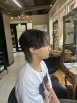 アイズ 海老名(AIZU)&nbsp;シースルーマッシュウルフ　インナーカラー　韓国風ウルフ