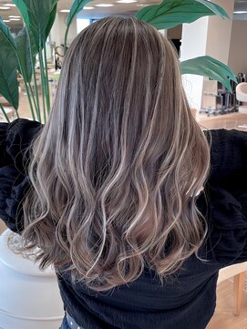 シャルムバイケンジ(Charm.by KENJE) デザインハイライトオージュアケアブリーチ外国人風銀座有楽町