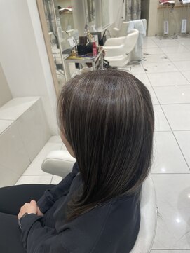 アヴァンス 深井店(AVANCE.) 白髪ぼかしハイライト