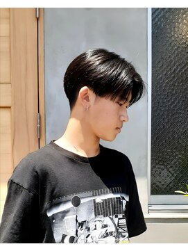 ピーロ(piilo) 360°かっこいいシルエット！こだわりのセンターパート◯