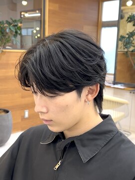 リンダ(LYNDA) シースルーセンターパート/毛流れフェザーパーマ/仙台/メンズ