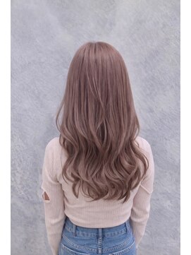 ノル(nol.) 柔らかさとツヤ感を引き出すピンクベージュ