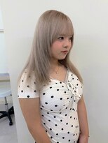 エトレ(etore)&nbsp;ケアブリーチ/ハイトーンアッシュベージュ/ハッシュカット