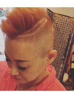 バーバー アカダマ&nbsp;刈り上げ女子