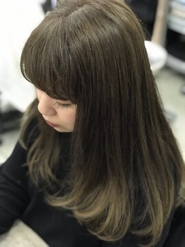 ヘアクリエイト エクセル美容室(Hair Create EXCEL) プラチナアッシュのグラデーションカラー