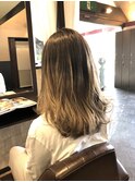 アッシュベージュグラデーション
