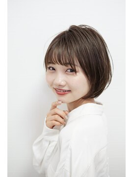 ディスオモテサンドウ 表参道(This OMOTESANDO) 小顔効果抜群のコンパクトショートスタイル!
