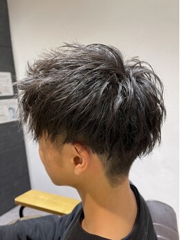 ディレクション(DIRECTION)の写真/【カット¥5400】気さくな男性Stylistが担当◎気軽に相談できる環境は、美容室が苦手なメンズも通いやすい!!