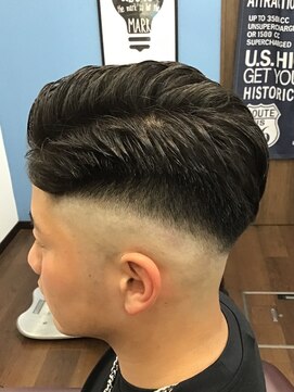 エフエフラボ(F.F LABO) 【スキンフェードからのぉアイビーカット】