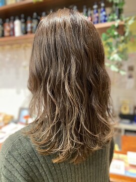 サニープレイスレオ(Sunny place Leo) グラデーション＆メッシュ