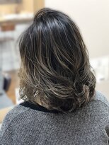 トレフル 東岸和田店(Trefle)&nbsp;20代30代40代★赤味消しくすみハイライトナチュラルパーマボブ