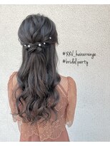 トゥエンティ ファイブ(TWENTY FIVE) 結婚式ハーフアップアレンジ/名定