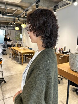 ダンボ(DUMBO) レイヤーパーマ　ニュアンスパーマ  ウルフパーマ