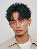 テン 心斎橋(tenn.)&nbsp;心斎橋フェザーパーマフェザーショートセンターパート20代緩め