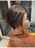 前下がりショート　調布　仙川　ハイライト　白髪ぼかし