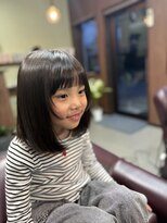 アオイ(Aoi)&nbsp;朝ラク♪顔まわりが可愛いまとまるキッズカット