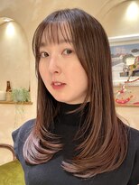 オアシスアヴェダ ザ・ペニンシュラ東京(OASIS AVEDA)&nbsp;セミロング・イルミナブラウン・レイヤー・日比谷有楽町20代30代