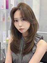 ロムーク 表参道(LOMKH) 小顔ロングレイヤーカット顔周り夏ハッシュカット透明感カラー