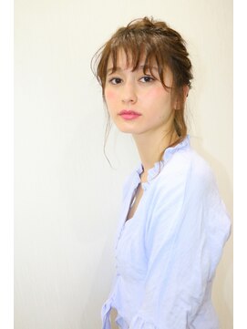 ネオリーブ アンド 渋谷店(Neolive &) 【Neolive & 渋谷店】緩くまとめたシースルーヘアセット