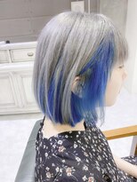 デイズ(days)&nbsp;人気のインナーカラー☆ホワイトアッシュにブルーカラーバター