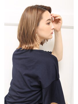 クラッチ ユニ(CLUTCH uni) くびれミディナチュラルワンカールボブg6